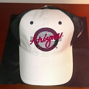 Arizona Wildcats truckers style men's hat flex fit